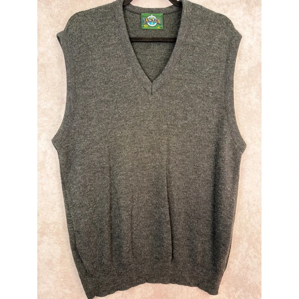 NWOT‎ VTG 80s Jantzen Mens XL Gray V-Neck Knit Sweater Vest Made in USA Acrylic